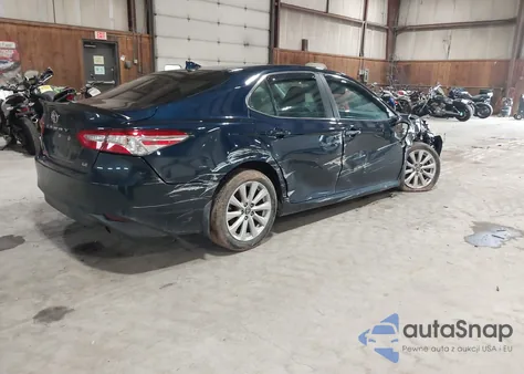 2019 Toyota Camry Le из США, поврежденный, VIN 4T1B11HK8KU709218
